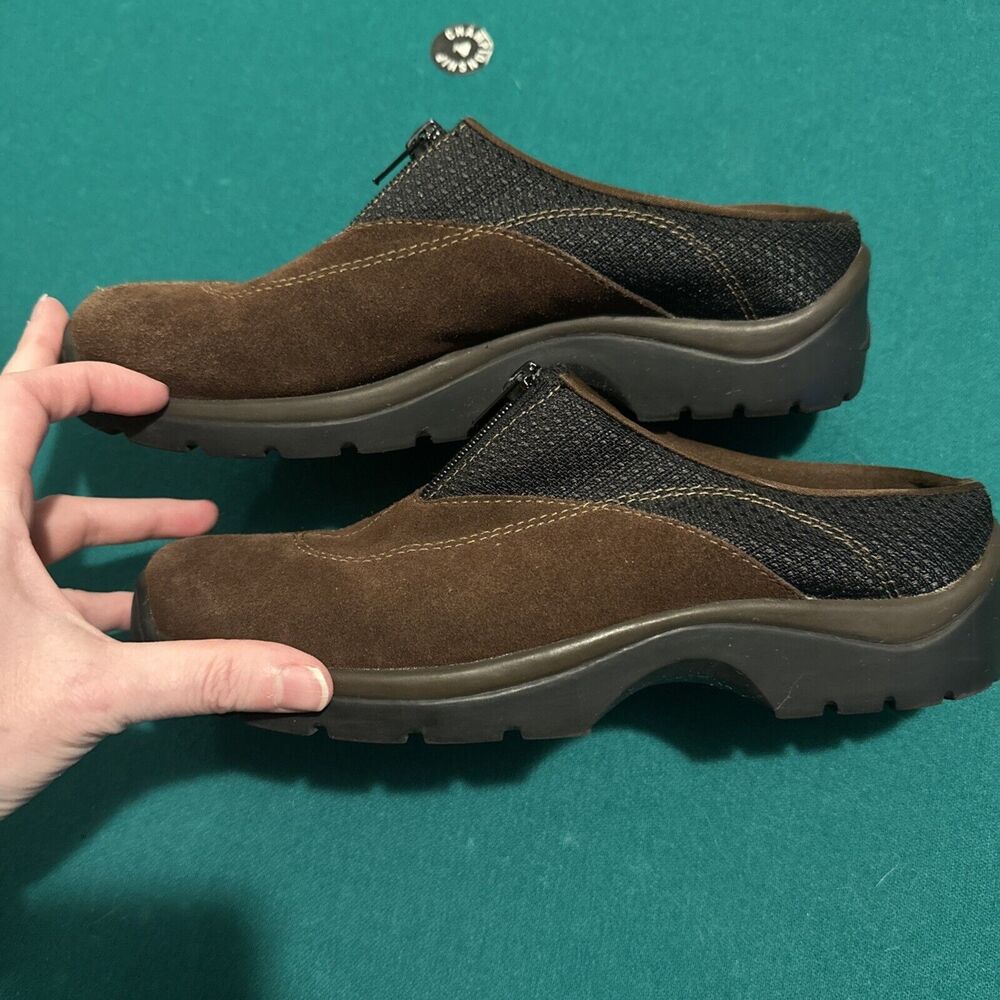 Bass Women’s Brown Suede Slip-On Shoes Size 7.5M